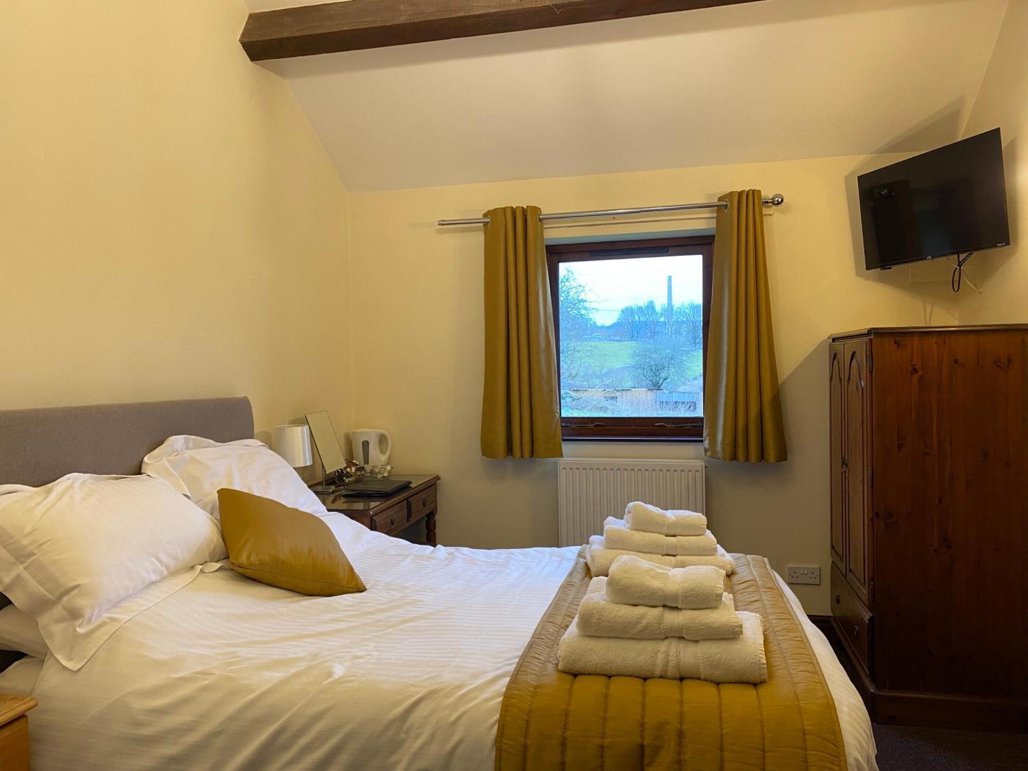 Ye Olde Bowling Green Inn Bradwell  ภายนอก รูปภาพ